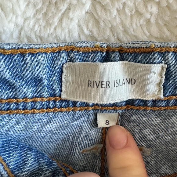 River Island distressed mom’s fit jeans with white pearls UK size 8R - Picture 3 of 11